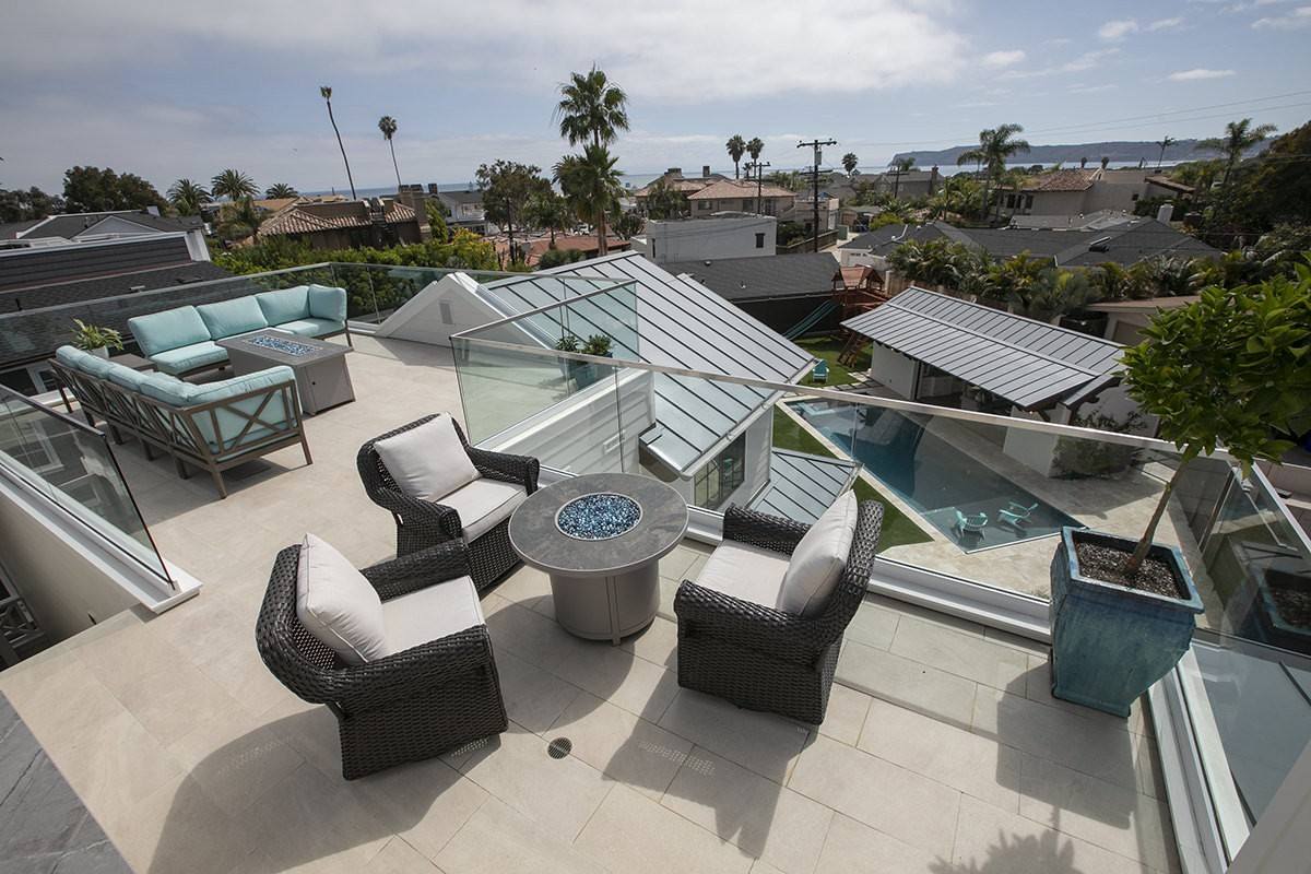 General contracting work in progress on a luxury home